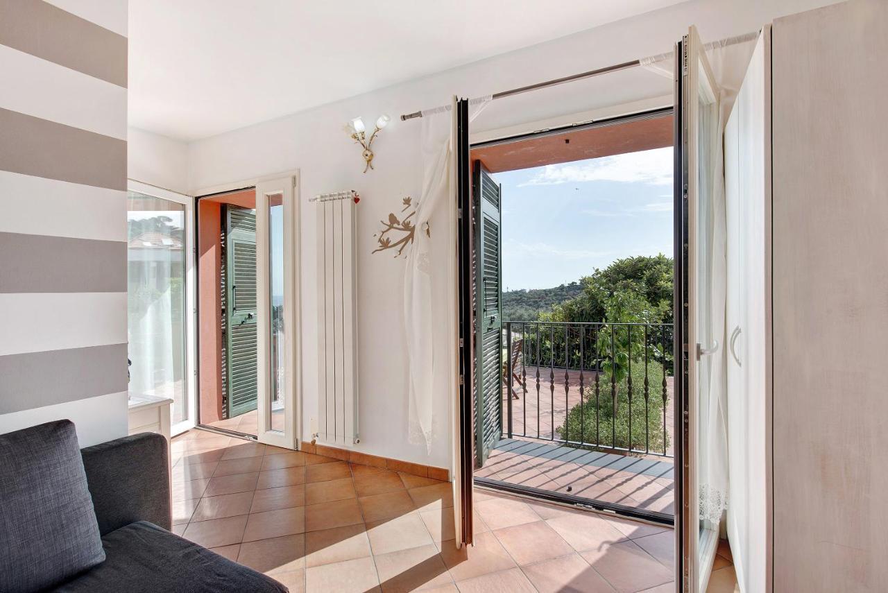Esclusiva Terrazza Vista Porto Varazze Exterior foto