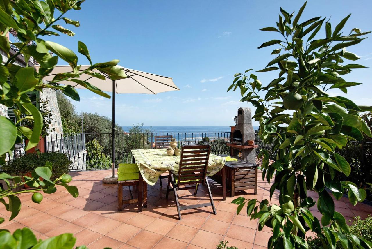 Esclusiva Terrazza Vista Porto Varazze Exterior foto